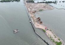 Pakar Kebijakan Publik dari UPN Veteran Jakarta, Achmad Nur Hidayat, Angkat Bicara Dampak Ekonomi dan Kerugian dari Pagar Laut Misterius