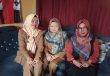 Klarifikasi Kepsek, Bendahara, dan Komite Sekolah SDN Pasir Haur, Bojongkoneng, KBB. Inilah Penjelasan Terkait Isu Dana Bos.