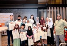 Disela-sela Kesibukannya Kalisa Putri, Miss Asia Indonesia Menggelar Buka Puasa dan Santunan Anak Yatim di Perumahan Grand Duta City.