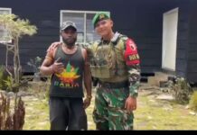 Jelang Ibadah Hari Natal Personil Pos Malagai Karya Bakti Giat bersihkan Gereja Pinime di Distrik Malagai Numbukawi Lanny Jaya.