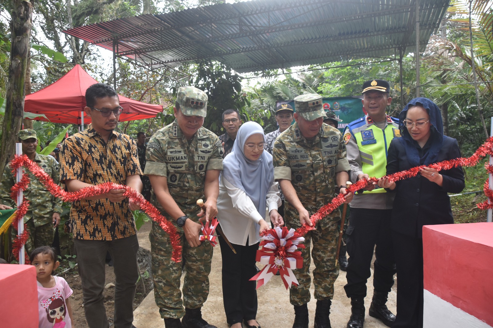 Danrem 071 Resmikan Jembatan Armco di Banjarnegara, Akses Warga Kembali Normal
